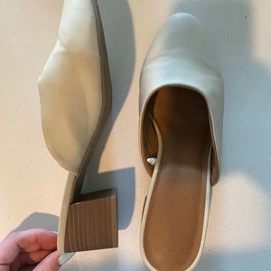 Universal Thread Heels